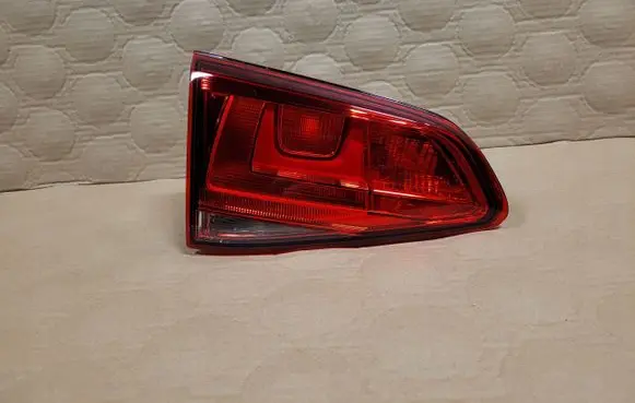 Volkswagen Golf VII Tailgate rear/tail lights