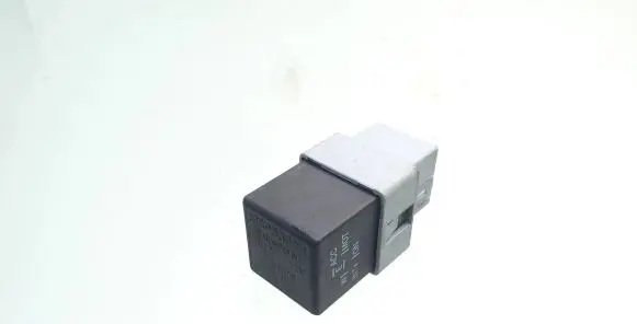 Mitsubishi Space Star Other relay MB953394 72HM100
