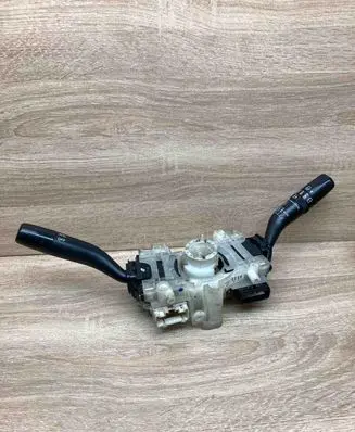Mazda 626 Wiper turn signal indicator stalk/switch 17C935 GE6V