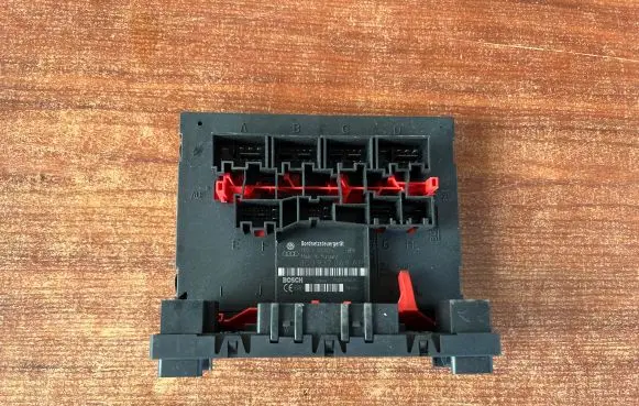 Volkswagen Caddy Comfort/convenience module 3C0937049AE