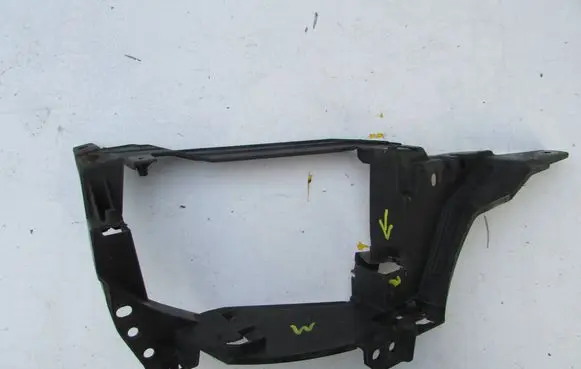 BMW X5 G05 Muffler mount bracket/holder 8074188