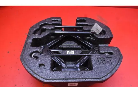 Hyundai Kona I Lift Jack B163G0019004