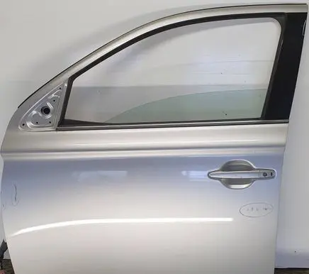 Mitsubishi Outlander Front door 5700B859
