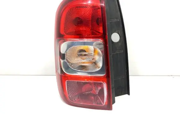Dacia Duster II Rear/tail lights 265551679R