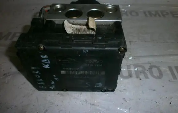 Ford Escort ABS Pump 96FB2C013AA 96FB2M110AB