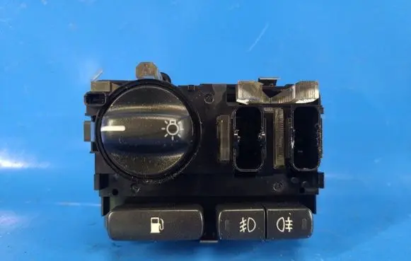 Volvo XC90 Headlight wiper arm 30739318