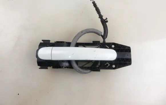 Volkswagen Jetta VI Rear door exterior handle 