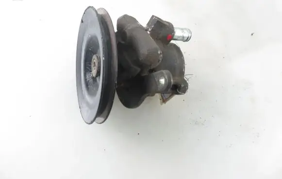 Opel Frontera A Power steering pump