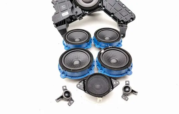 Hyundai Kona I Audio system kit 96380J9000 96330j9100 96350j9000