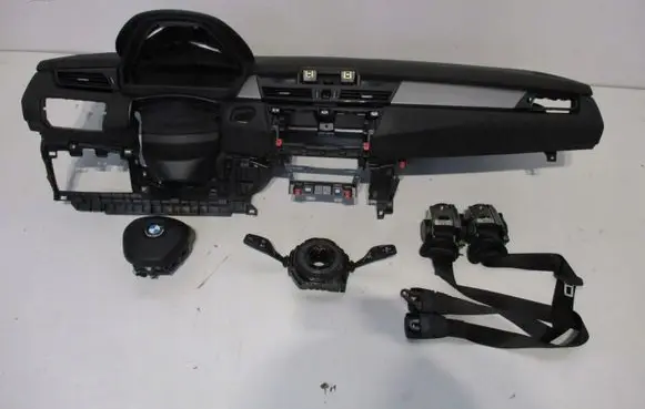 BMW 2 F45 Radio/GPS head unit trim