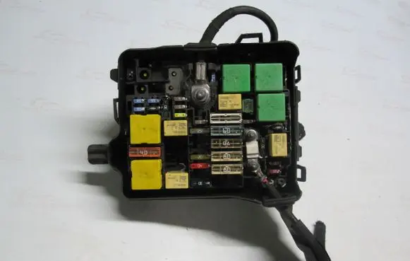 Peugeot 208 Fuse box set