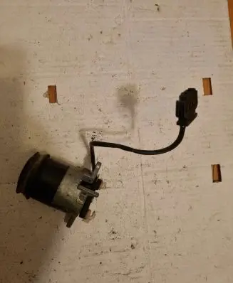 Audi A6 S6 C4 4A Loading door lock 