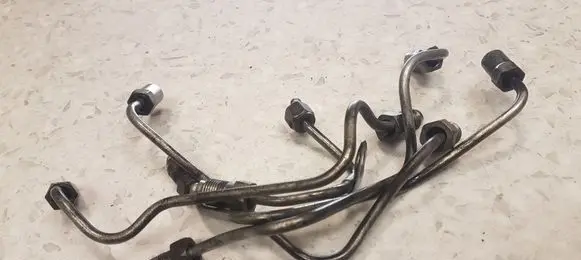 Toyota Avensis T220 Fuel injector wires 