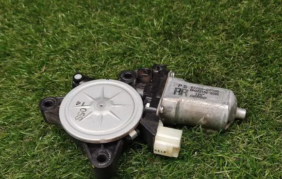 KIA Soul Front door window regulator motor 83460B2000 DH2621006200