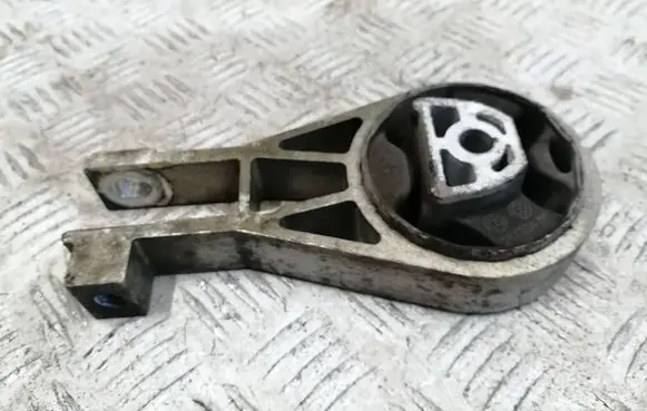Opel Corsa E Engine mount bracket 13451485 1010162