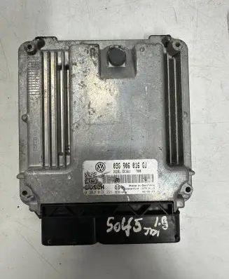 Volkswagen Golf V Engine control unit/module 03G906016GJ