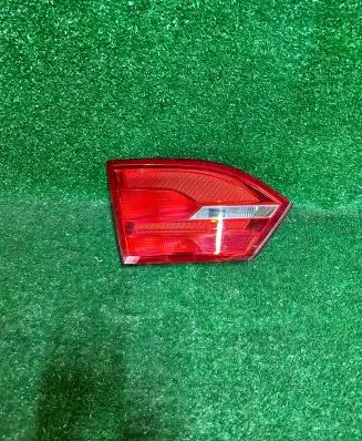 Volkswagen Jetta VI Tailgate rear/tail lights