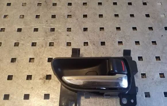 Subaru Outback Front door interior handle