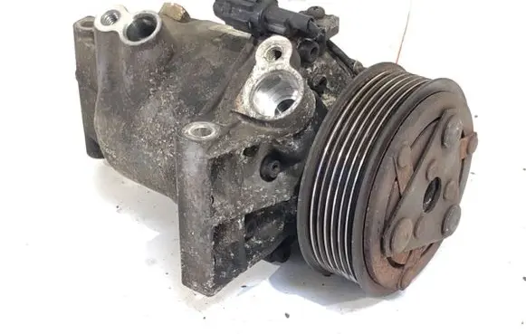 Nissan Juke I F15 Air conditioning (A/C) compressor (pump) 926001KA1B