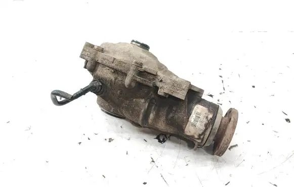 BMW X1 E84 Front differential 7583773 7533433