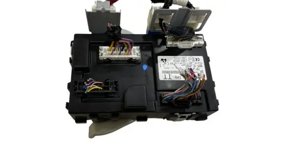 Nissan Leaf I (ZE0) Comfort/convenience module 284B13NE0A 116RAI000258 116RI000259