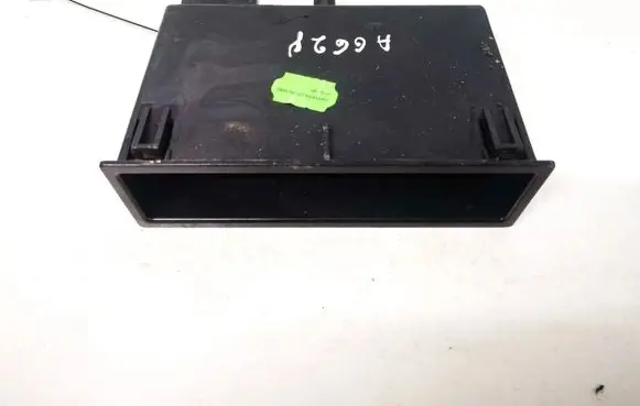 Citroen C3 Glove box 9613133077