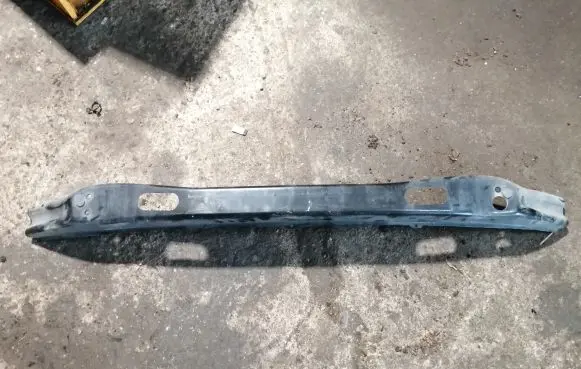 Peugeot 607 Front bumper cross member