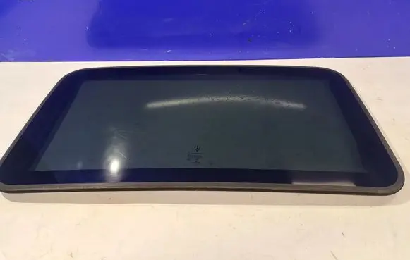 Maserati Ghibli Sunroof set E143R001604