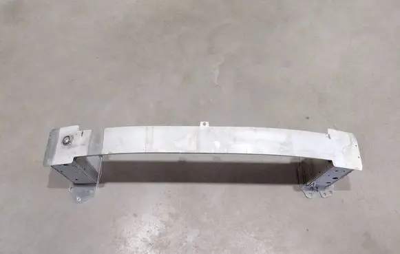Volvo XC40 Front bumper support beam 32377486