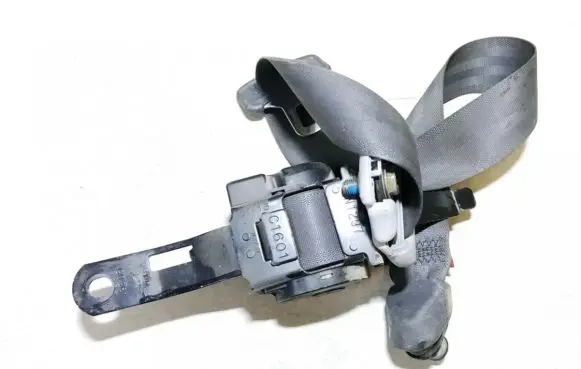 Mitsubishi Lancer Front seatbelt