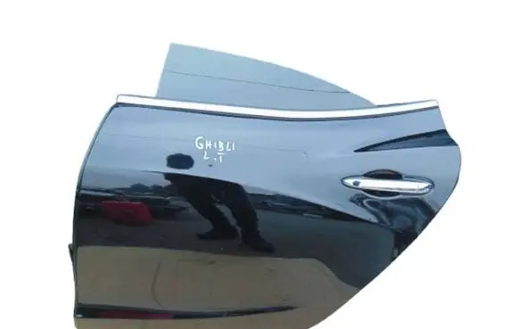 Maserati Ghibli Rear door