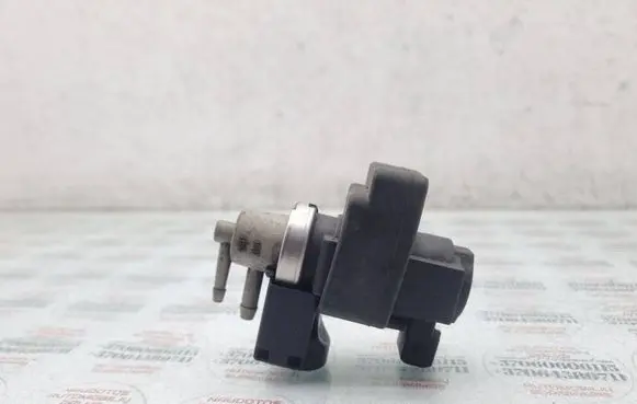 Renault Scenic II - Grand scenic II Turbo solenoid valve 72190356 82002700451