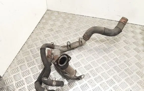 Suzuki Grand Vitara II Engine coolant pipe/hose