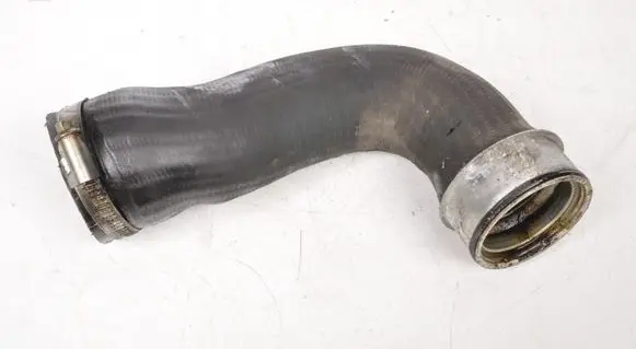 Skoda Octavia Mk2 (1Z) Intercooler hose/pipe 