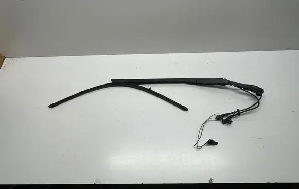 Audi Q8 Front wiper blade arm 4M8955405b 4m8955407b