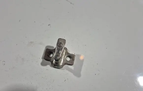 Chevrolet Aveo Front door lock loop/hook striker 