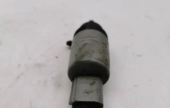 BMW 5 E60 E61 Windscreen/windshield washer pump 6934159