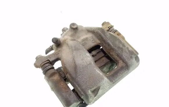 Honda CR-V Front brake caliper