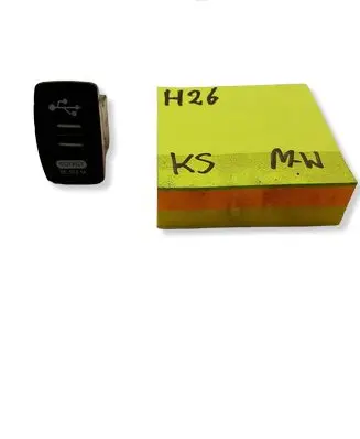 Volkswagen PASSAT B5.5 USB socket connector 161618416515555