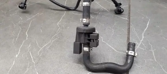 Audi A4 S4 B7 8E 8H Vacuum line/pipe/hose