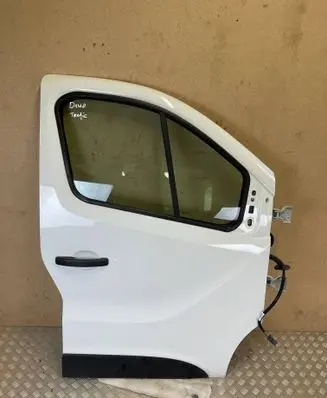 Renault Trafic III (X82) Front door