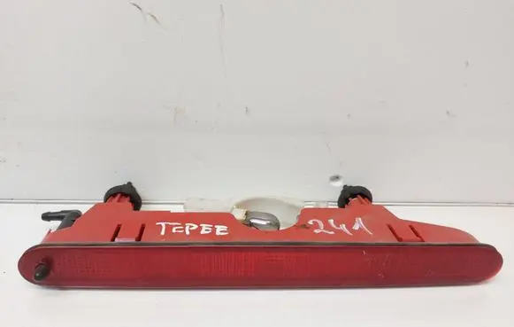 Peugeot Partner Third/center stoplight 9682830180