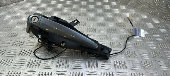 BMW X1 E84 Front door exterior handle 1351909