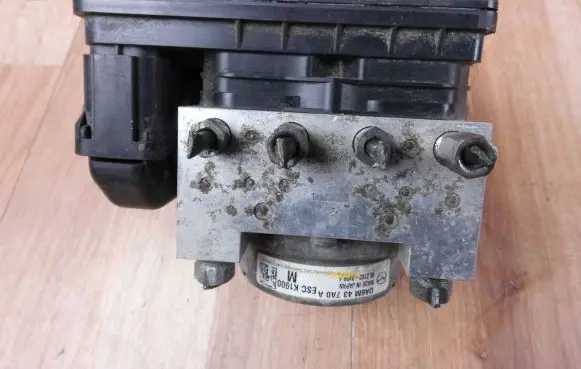 Mazda 2 ABS Pump DA6M437A0A