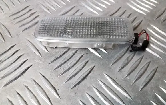 Audi A4 S4 B7 8E 8H Other interior light 4E0947105