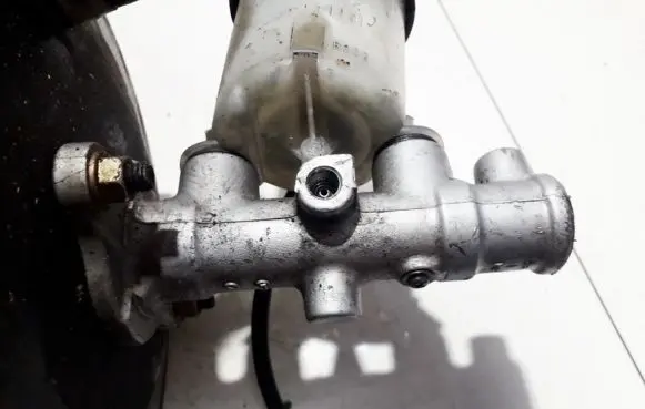 Mazda Demio Master brake cylinder