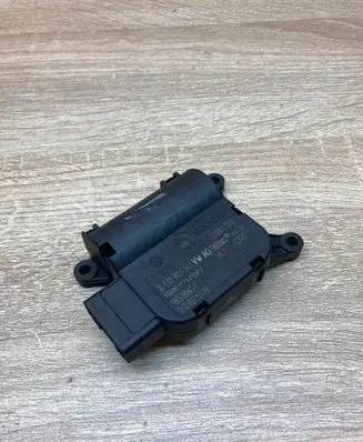 Volkswagen Golf V Air flap motor/actuator 1K0907511B 0132801341