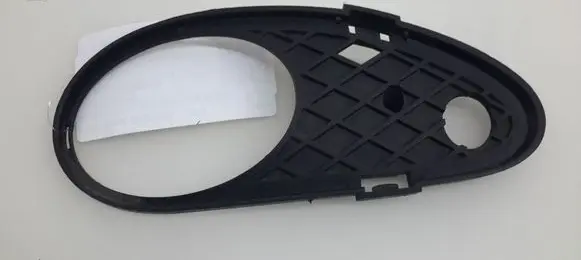 Mercedes-Benz C W203 Front bumper lower grill A2038850623