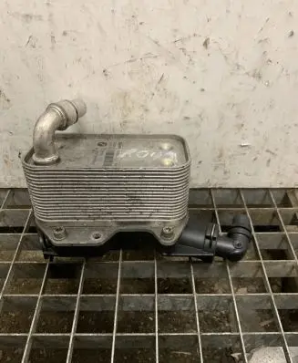 BMW X5 F15 Engine oil radiator 17217560962 7560962