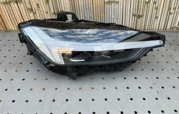 Volvo XC60 Headlight/headlamp 32337387